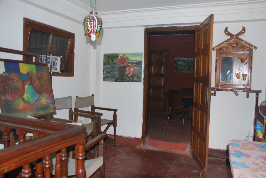 Hilltop Lodge Gauháti Kültér fotó