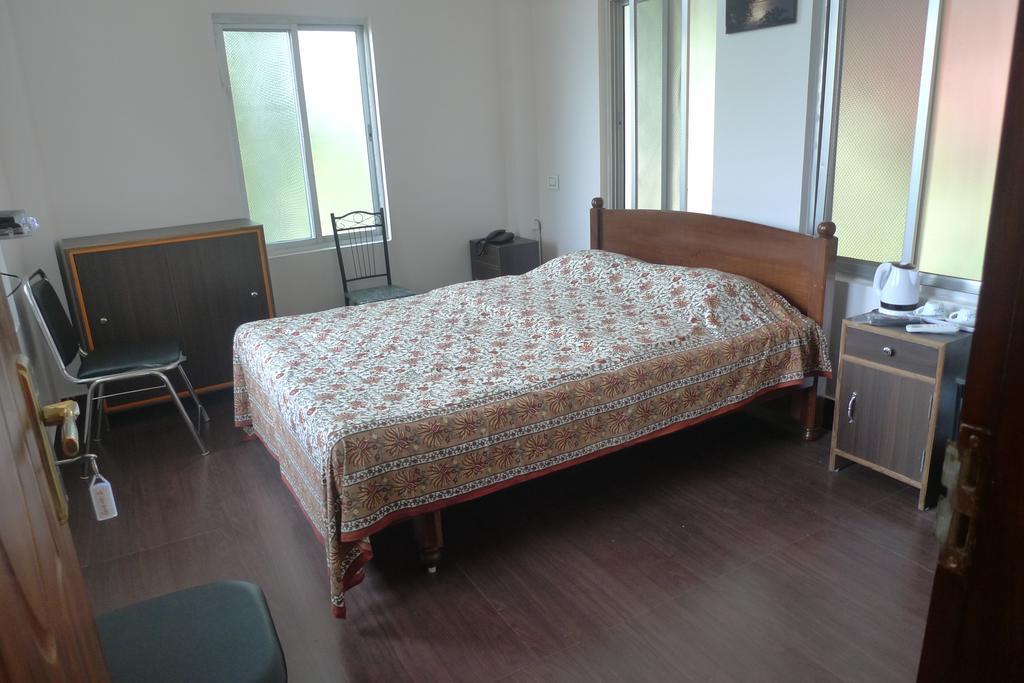 Hilltop Lodge Gauháti Kültér fotó